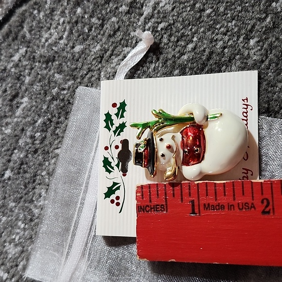VINTAGE 1999 CHRISTMAS WINTER SNOWMAN HAT PIPE ENAMELED PIN BROOCH COLLE… - Picture 5 of 9
